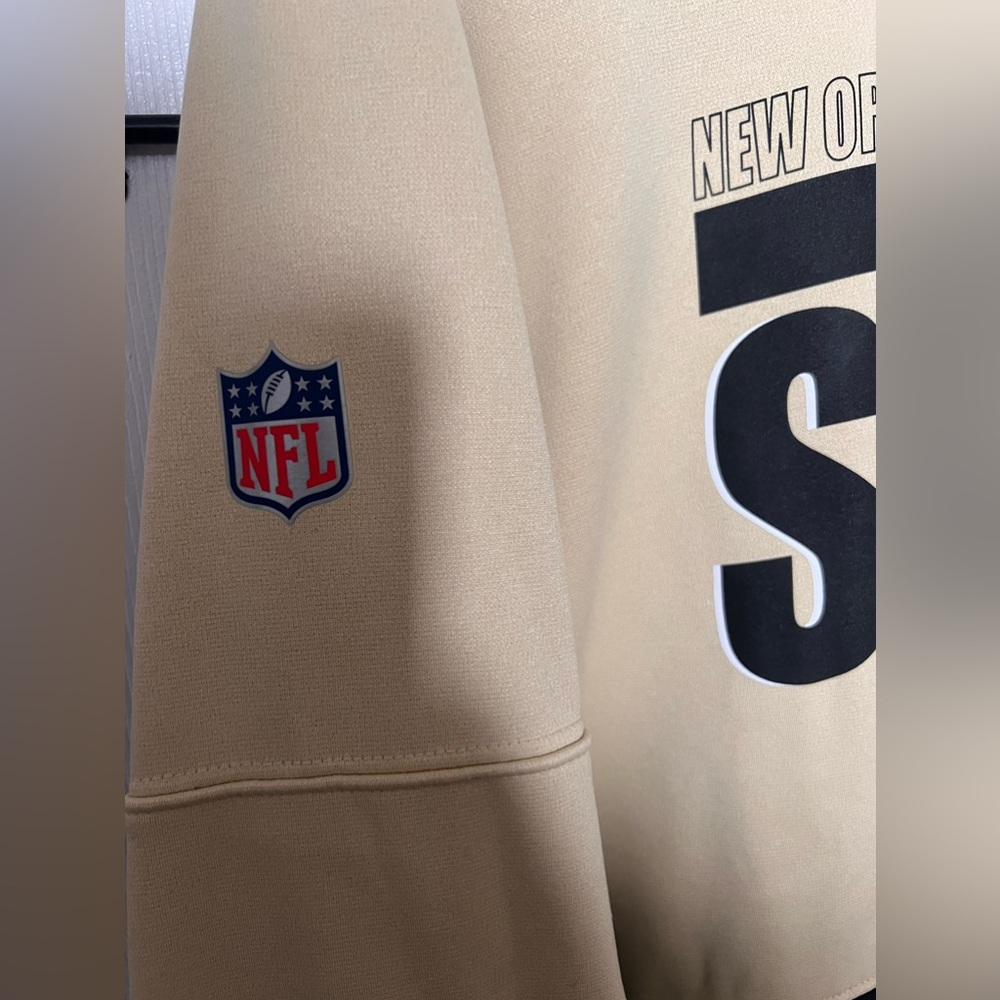 NFL Sweater - Picture 3 of 4